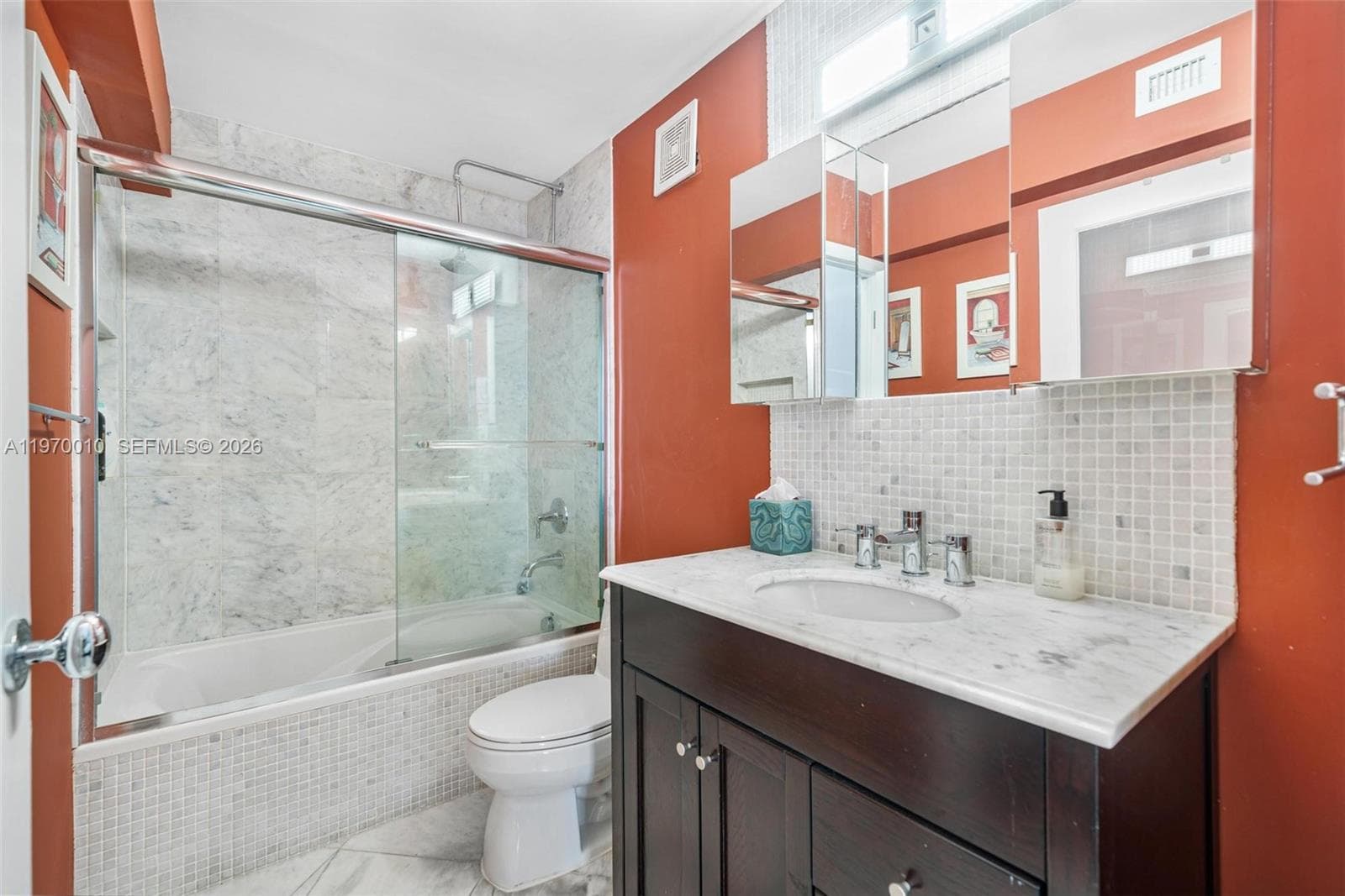 1623 Collins Ave, Miami Beach FL 33139 — 25