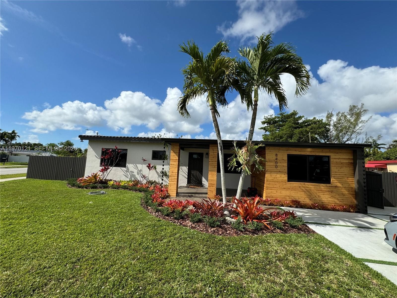 8400 SW 46th St, Miami FL 33155 — 2