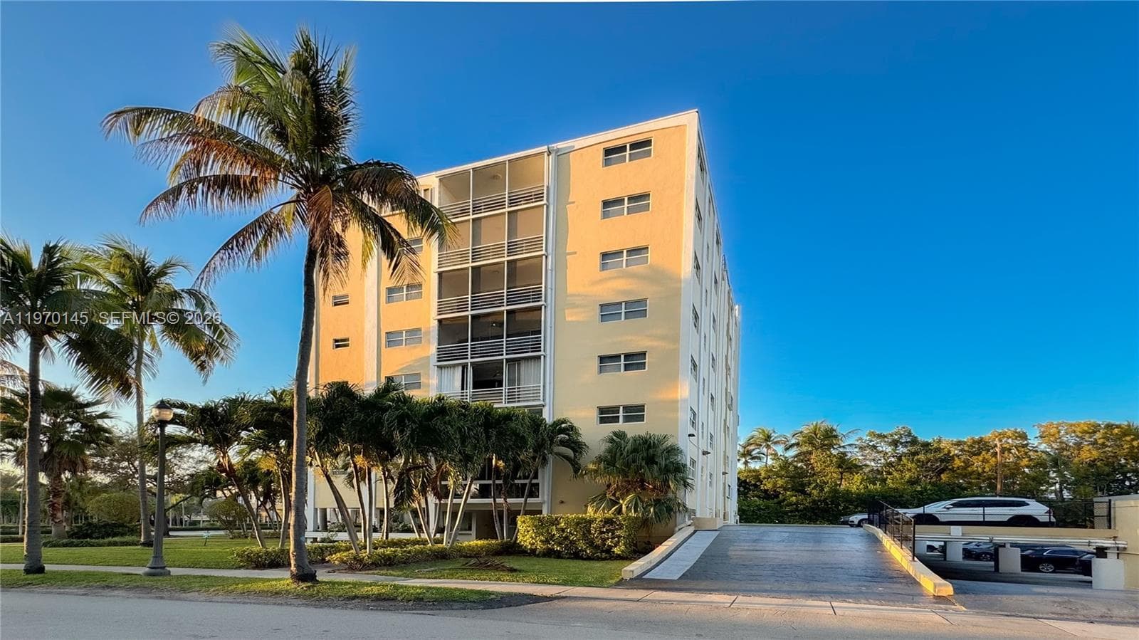 555 Crandon Blvd # 82, Key Biscayne FL 33149 — 27