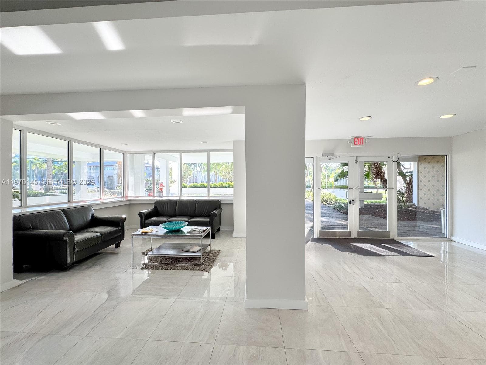 555 Crandon Blvd # 82, Key Biscayne FL 33149 — 21