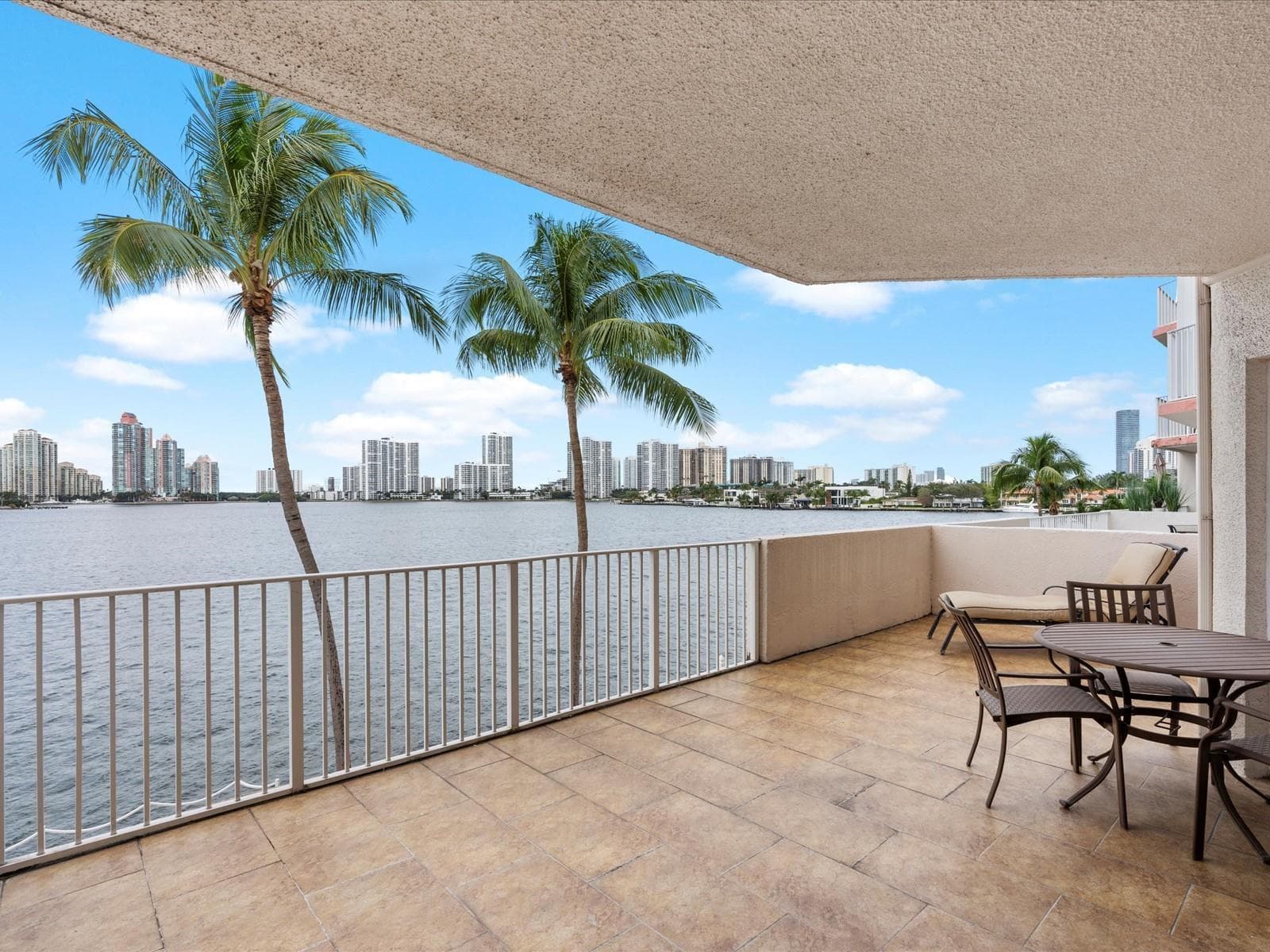 18260 N Bay Road # 304, Sunny Isles Beach FL 33160 — 2