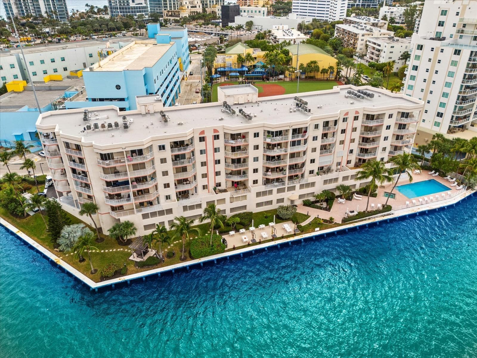 18260 N Bay Road # 304, Sunny Isles Beach FL 33160 — 38