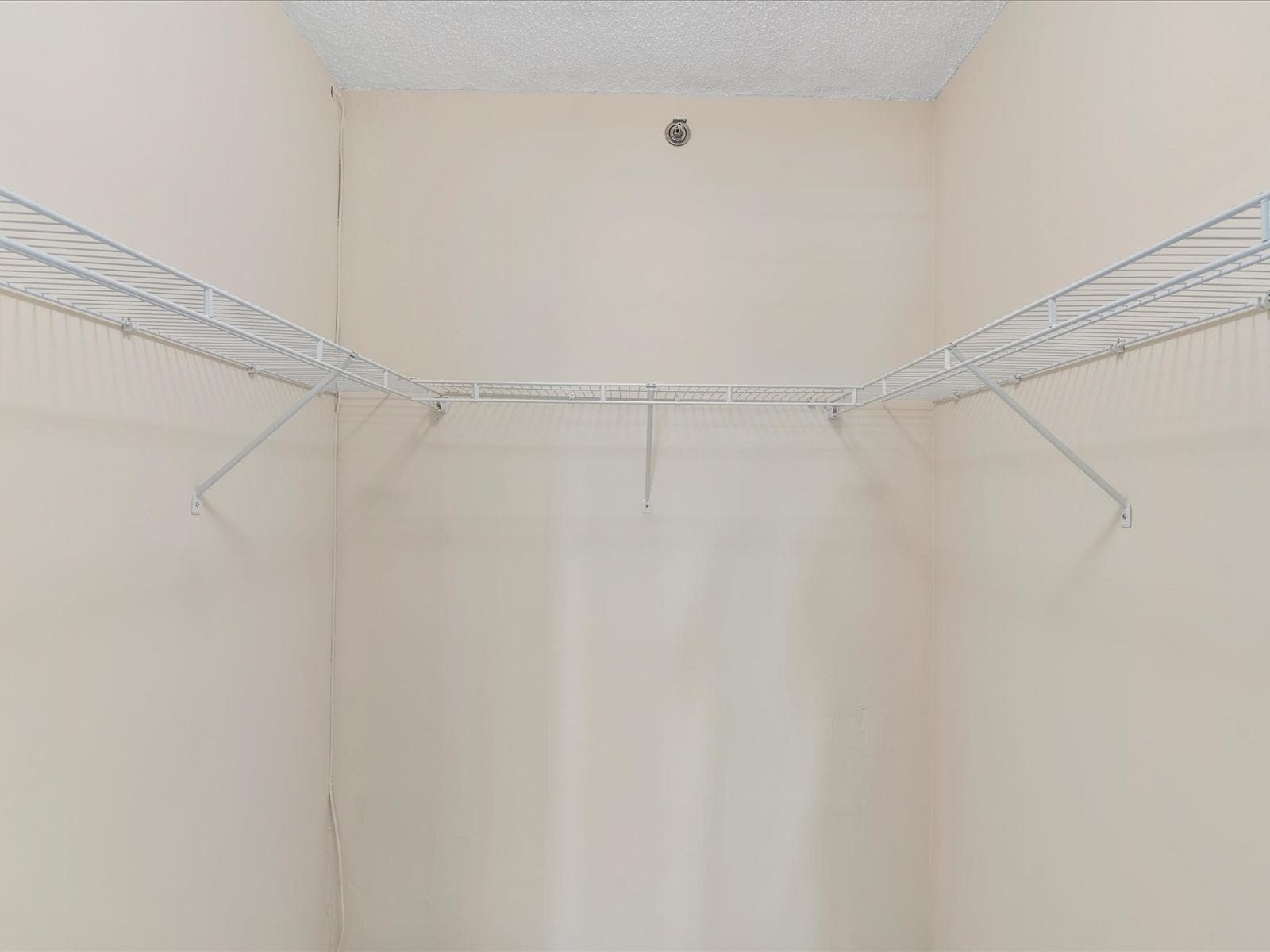 18260 N Bay Road # 304, Sunny Isles Beach FL 33160 — 33