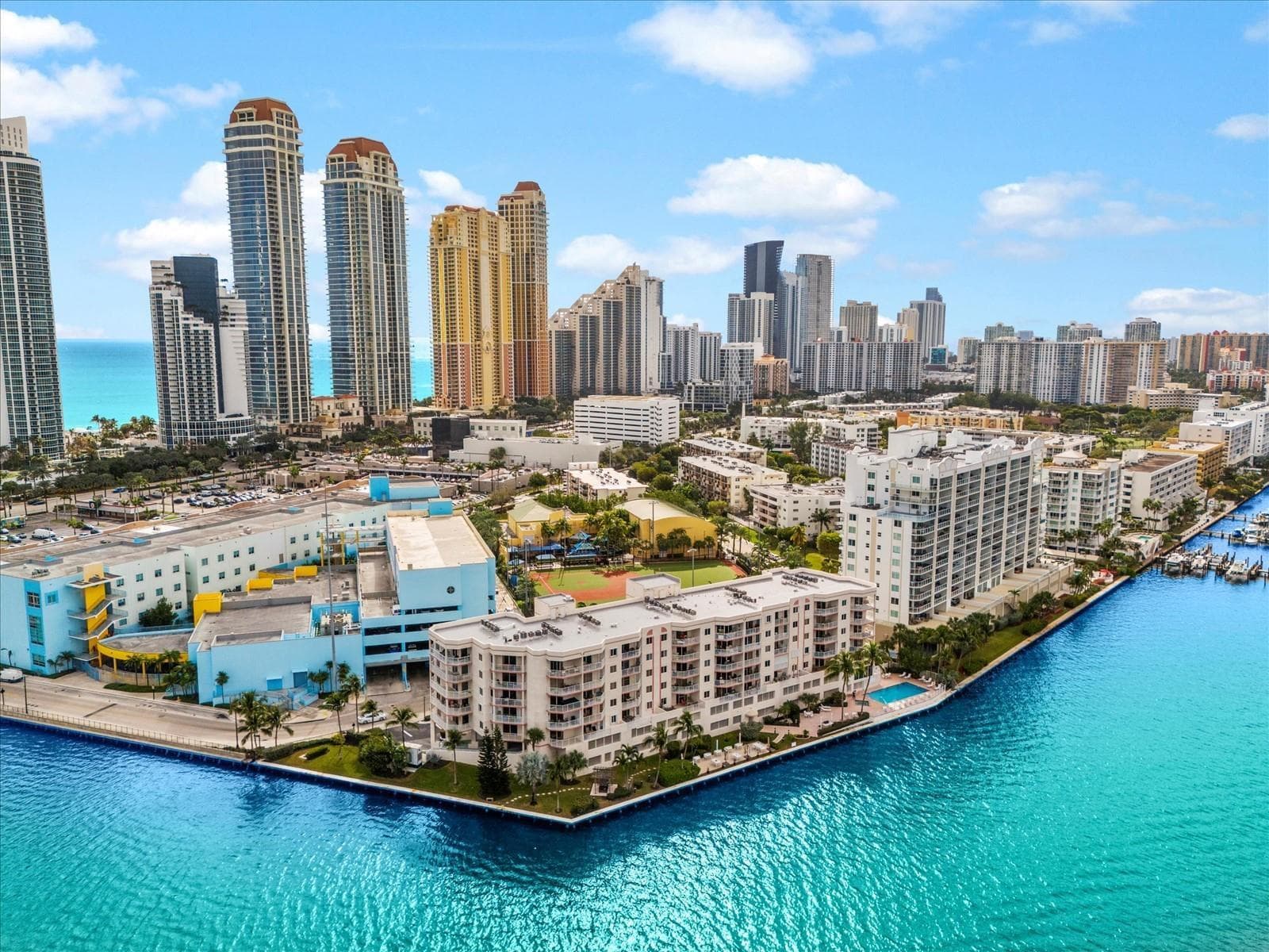 18260 N Bay Road # 304, Sunny Isles Beach FL 33160 — 40