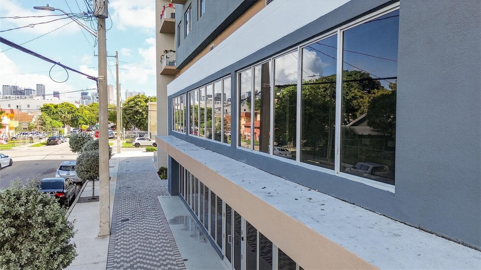 1110 NW 1 ST, Miami FL 33128 — 17