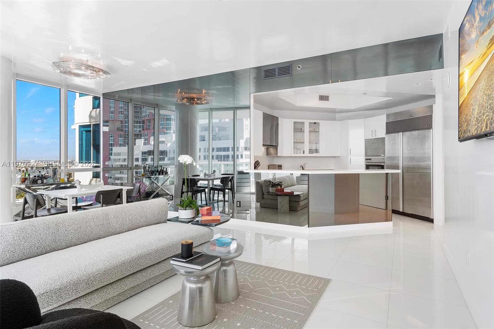 100 S Pointe Dr # 2101, Miami Beach FL 33139 — 16