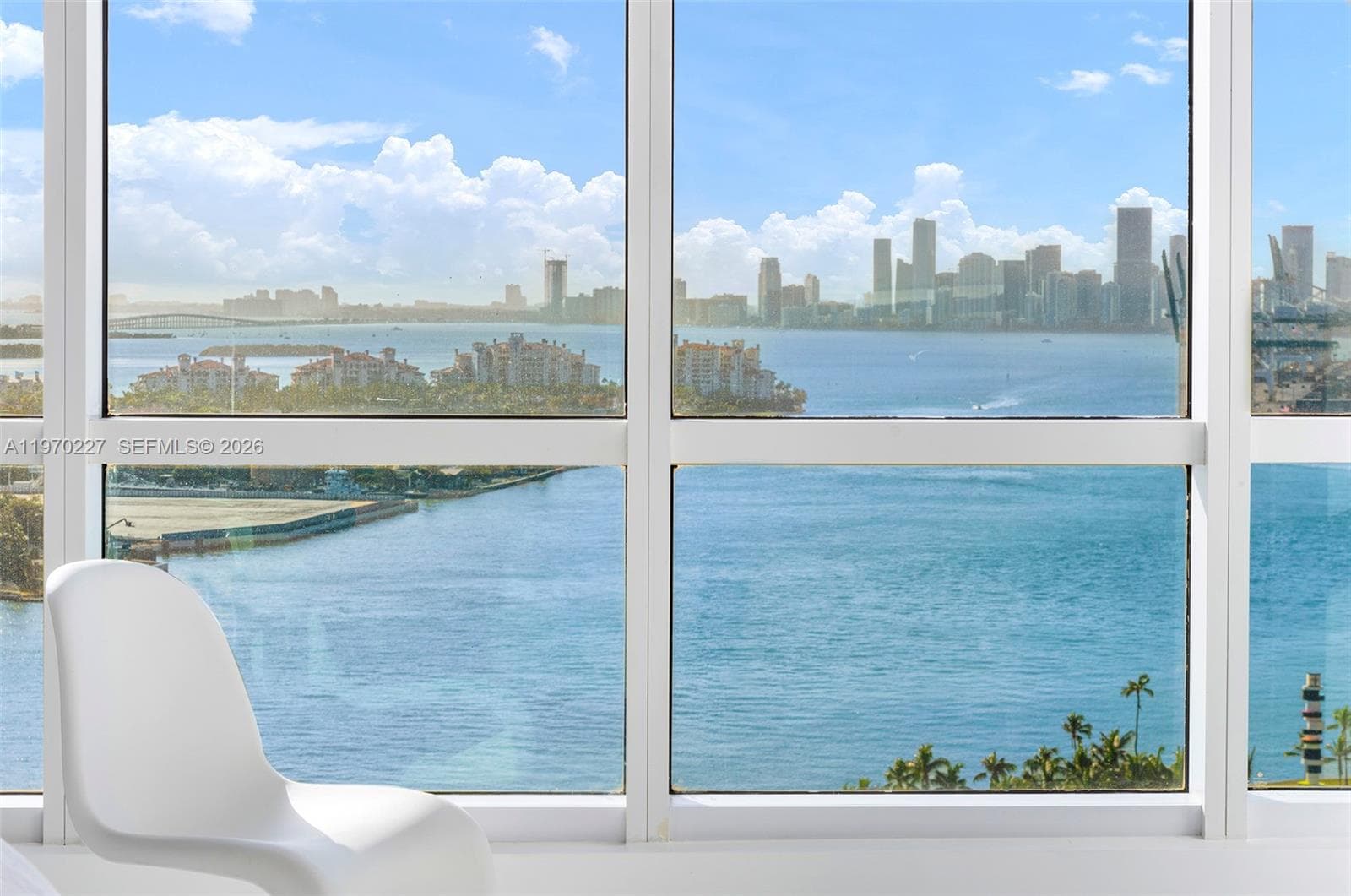 100 S Pointe Dr # 2101, Miami Beach FL 33139 — 19