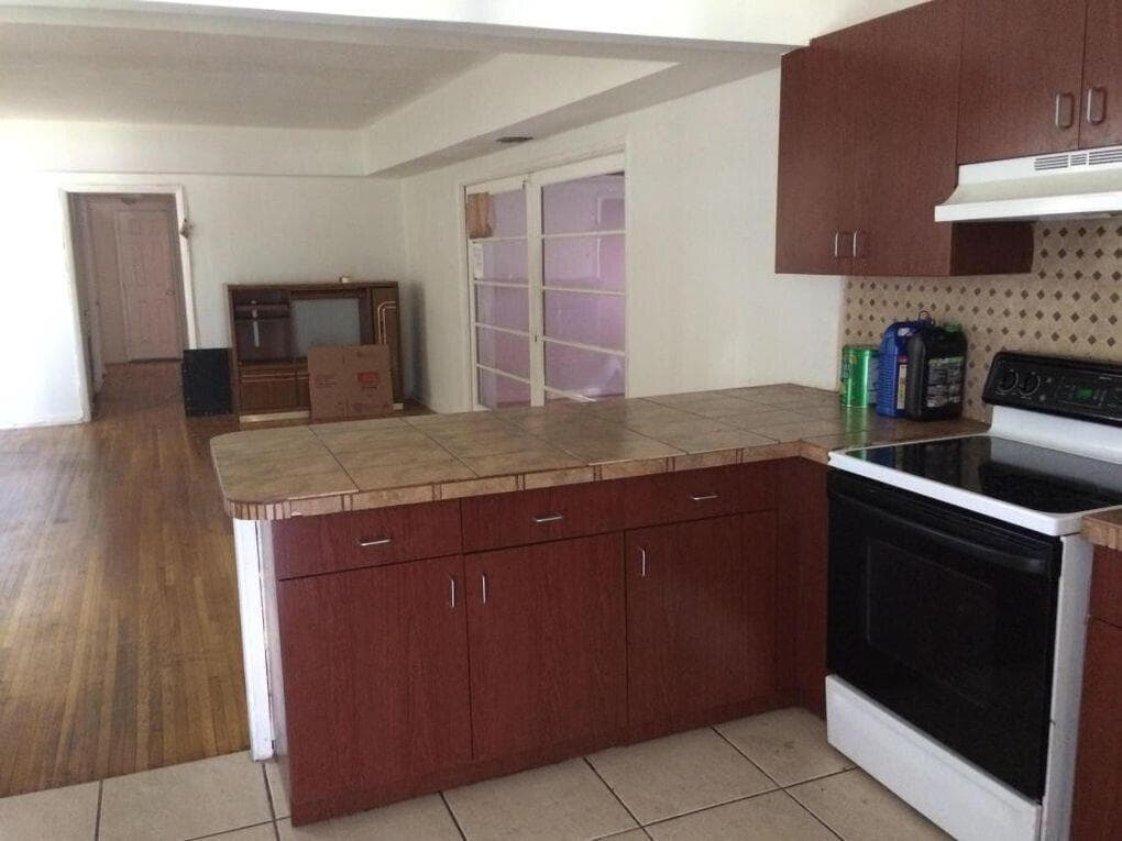 1351 NE 159th Street, North Miami Beach FL 33162 — 4