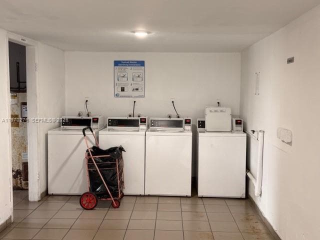 Pineside No 2 Condo, Miami, FL — 12