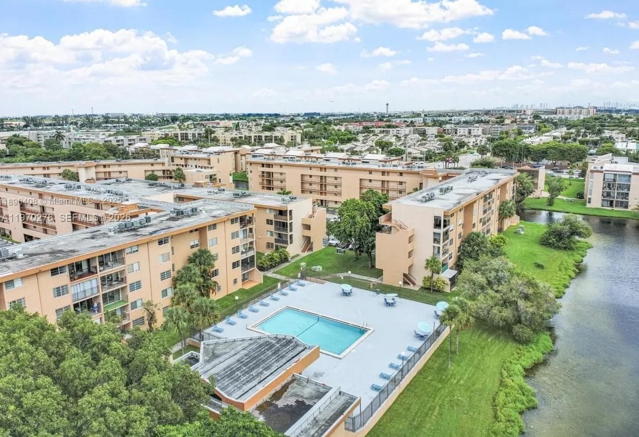 Pineside No 2 Condo, Miami, FL — 14