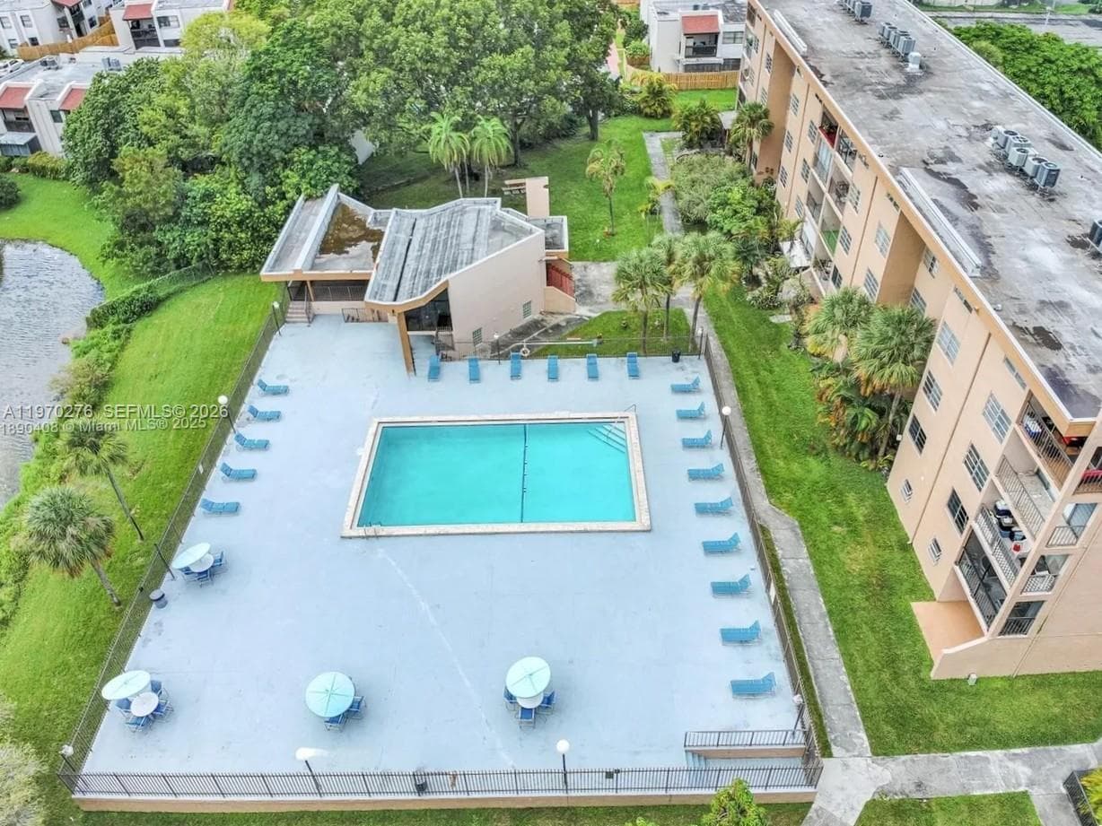 Pineside No 2 Condo, Miami, FL — 15