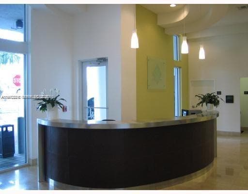 1 Glen Royal Pkwy # 1112, Miami FL 33125 — 16