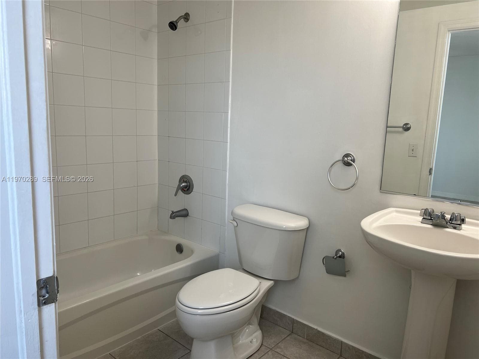 1 Glen Royal Pkwy # 1112, Miami FL 33125 — 7
