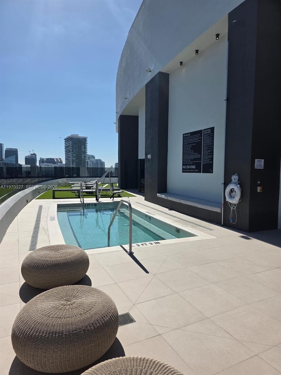 225 N Miami Ave # 804, Miami FL 33128 — 16