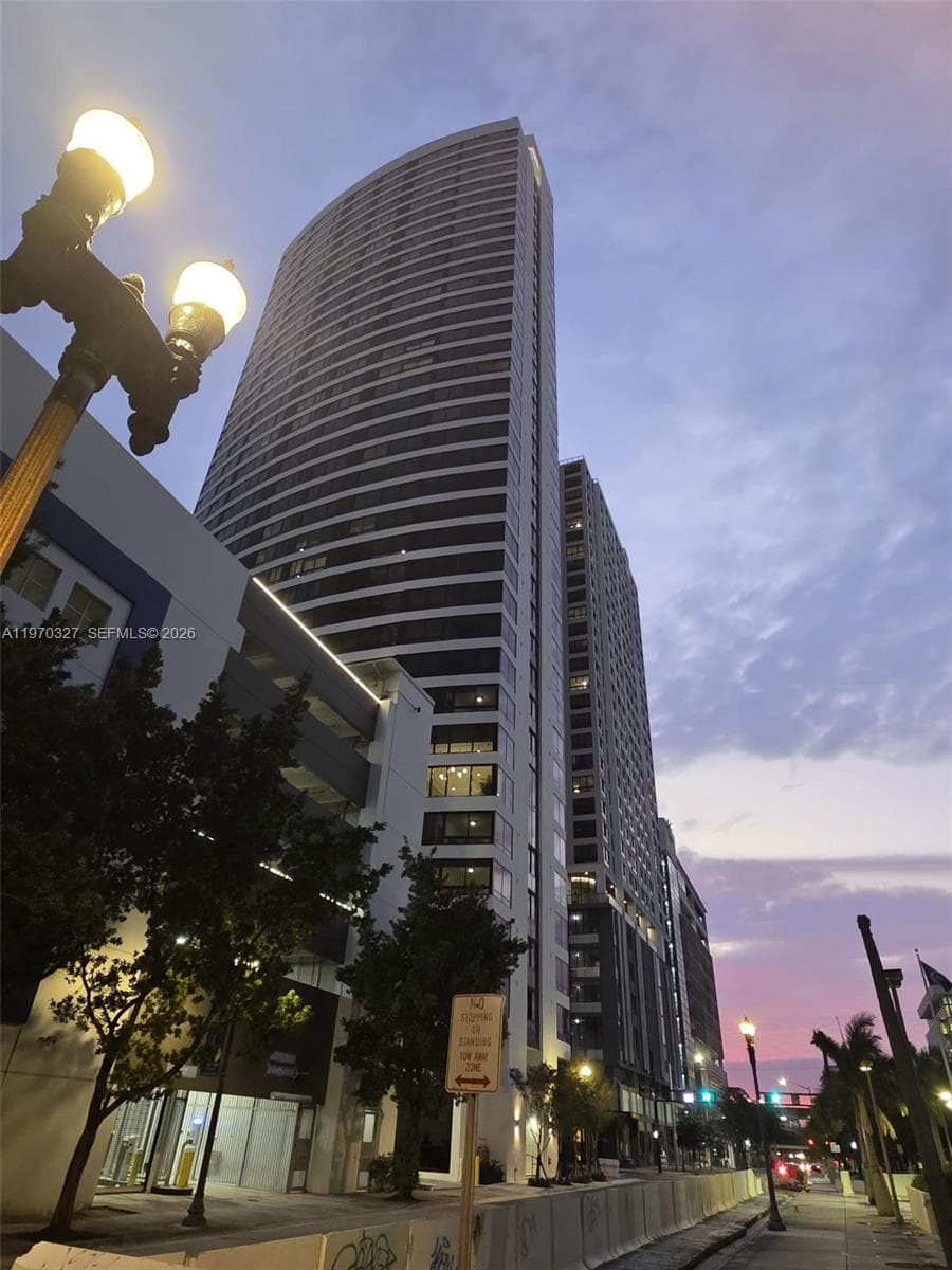 225 N Miami Ave # 804, Miami FL 33128 — 12