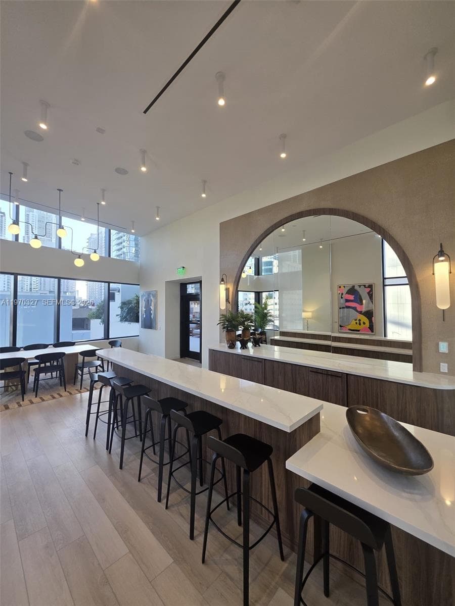 225 N Miami Ave # 804, Miami FL 33128 — 30