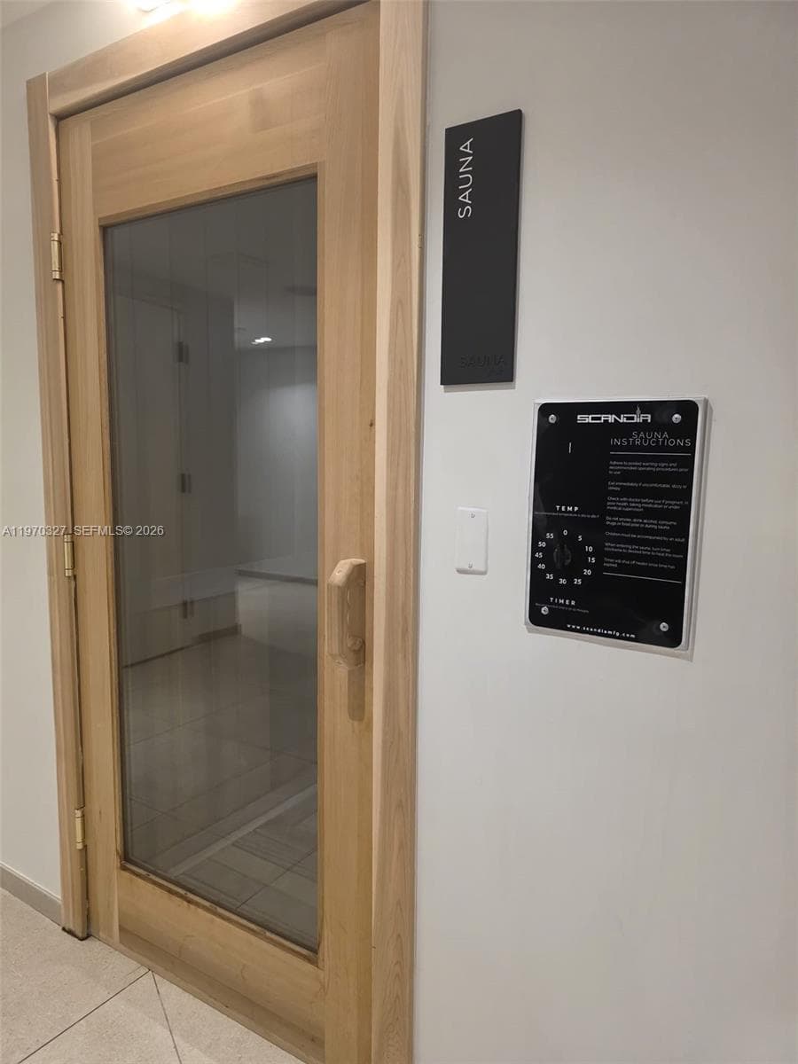 225 N Miami Ave # 804, Miami FL 33128 — 54