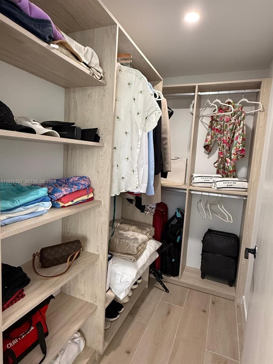 225 N Miami Ave # 804, Miami FL 33128 — 4