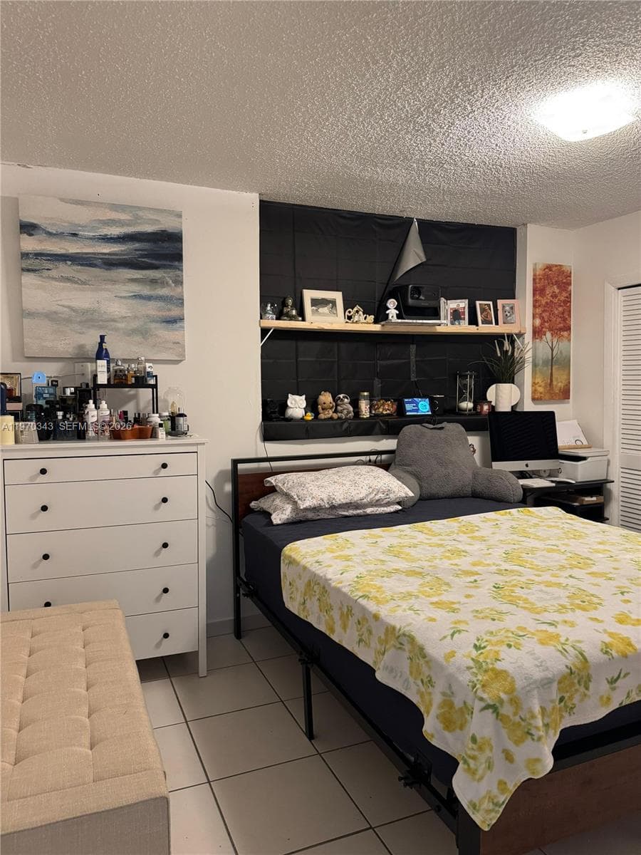 5050 NW 7th St # 604, Miami FL 33126 — 26