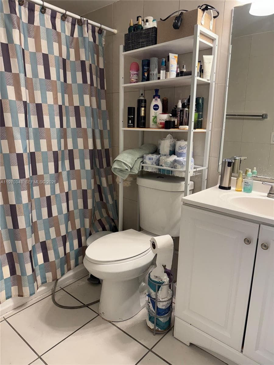 5050 NW 7th St # 604, Miami FL 33126 — 30