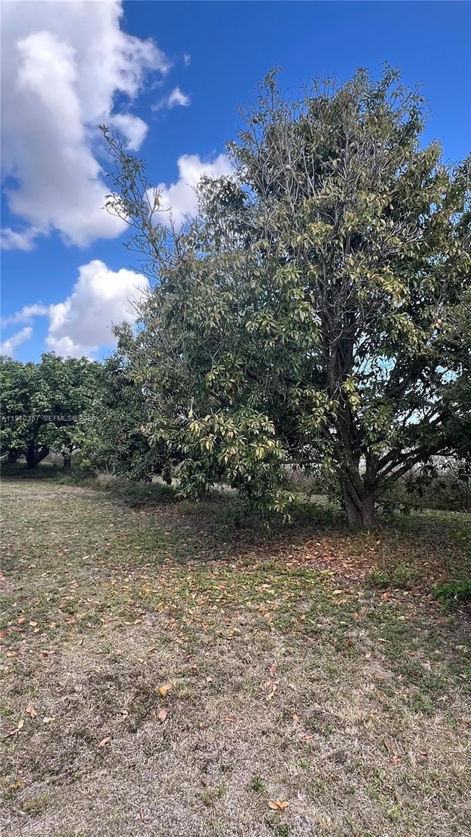 SW, Miami FL 33187 — 14