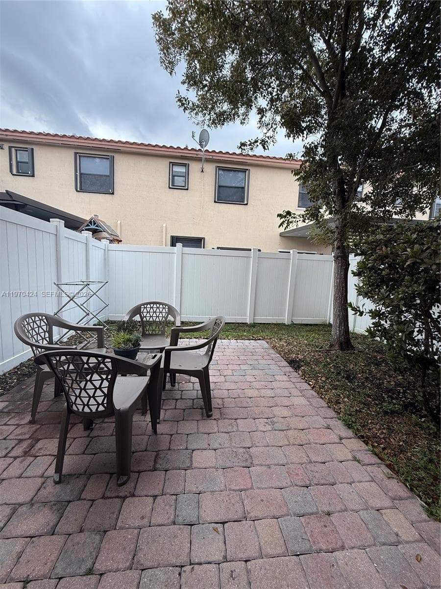 9386 W 33rd Ln, Hialeah FL 33018 — 13