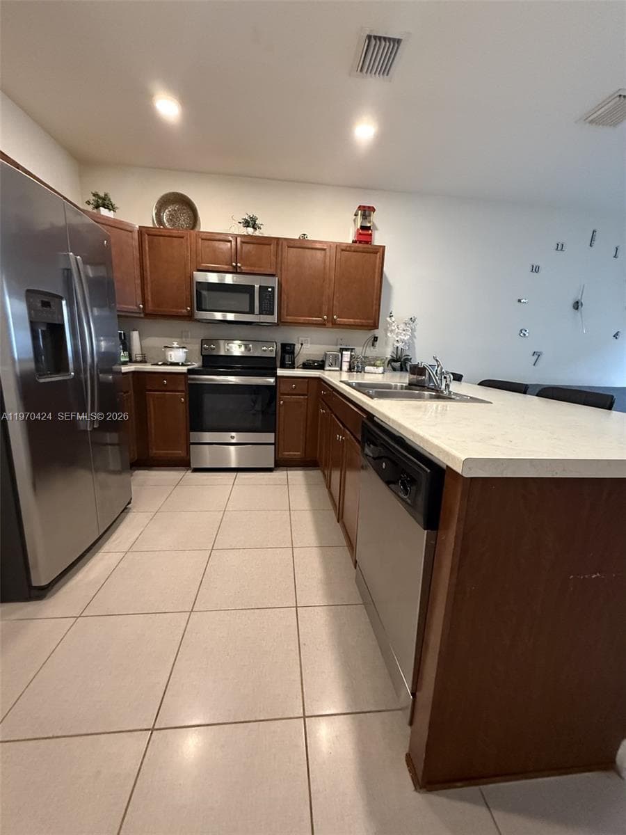 9386 W 33rd Ln, Hialeah FL 33018 — 4