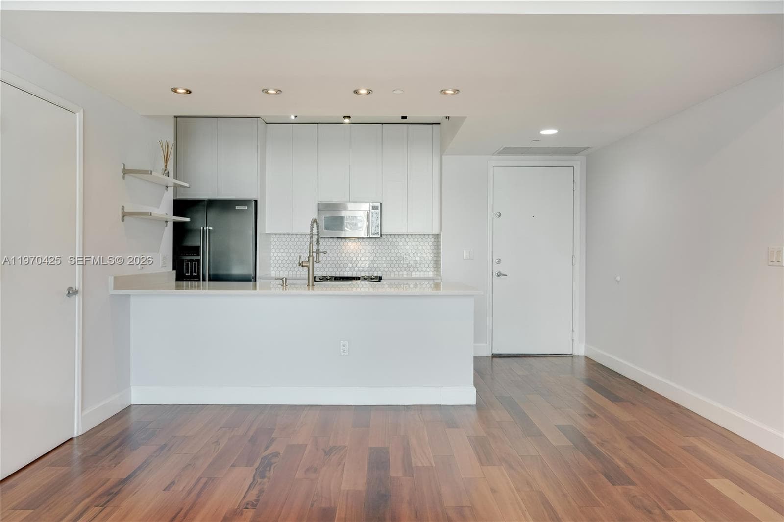 951 Brickell Ave # 3607, Miami FL 33131 — 9