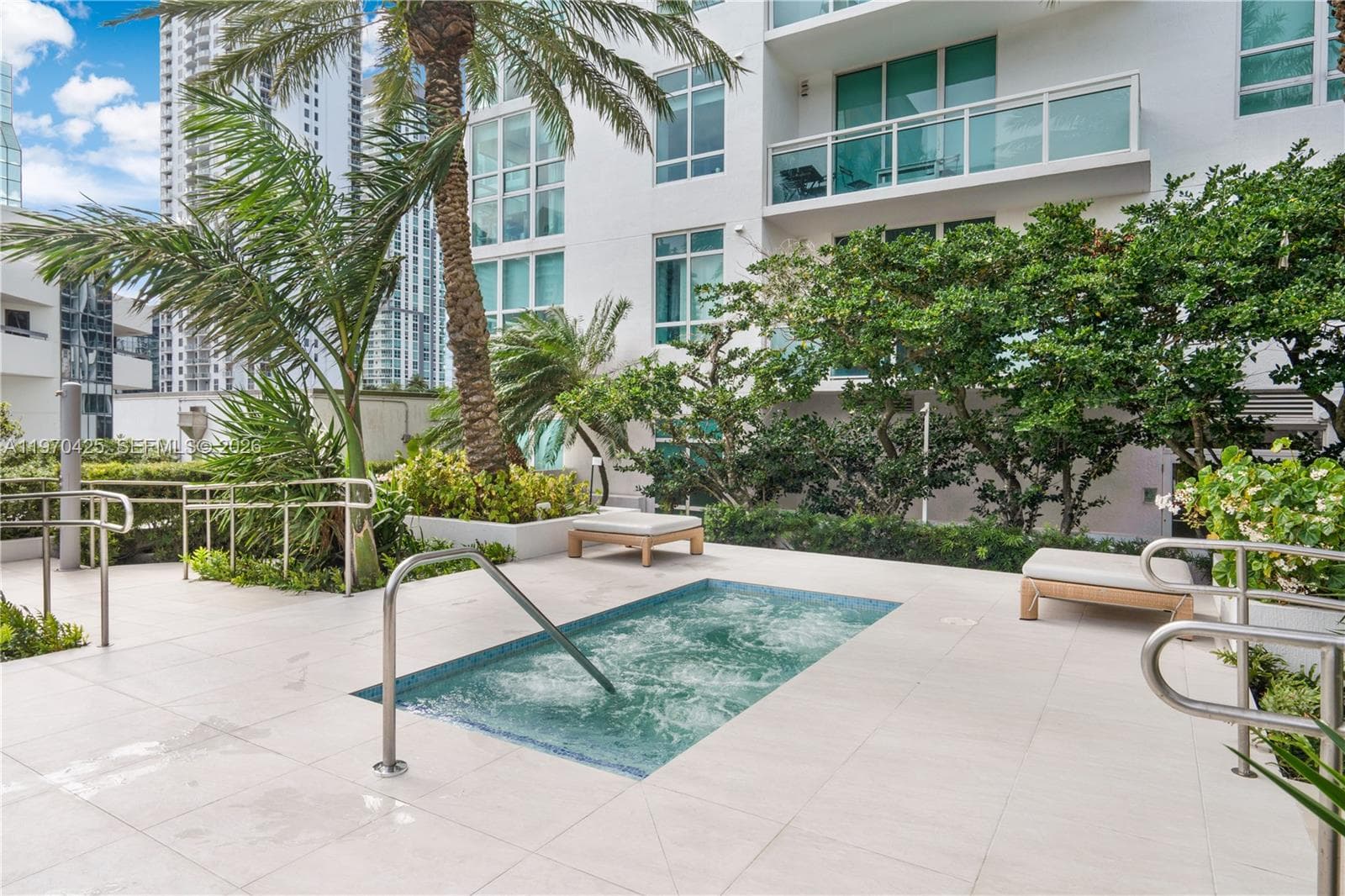 951 Brickell Ave # 3607, Miami FL 33131 — 37