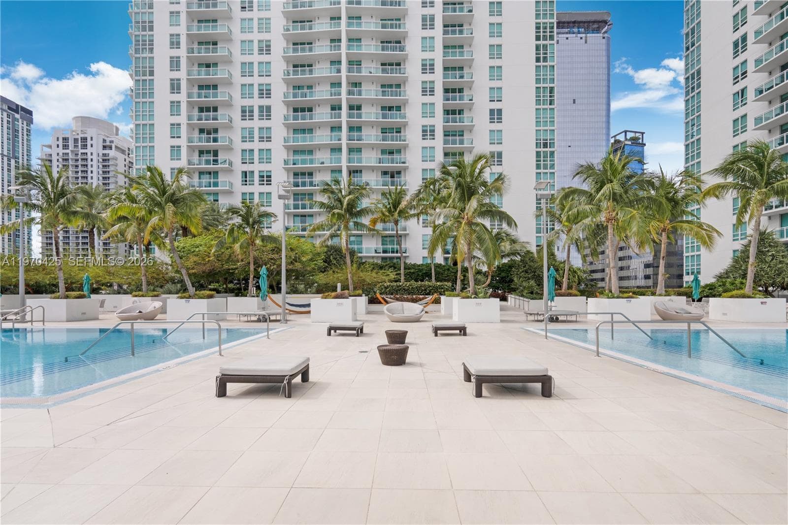 951 Brickell Ave # 3607, Miami FL 33131 — 40