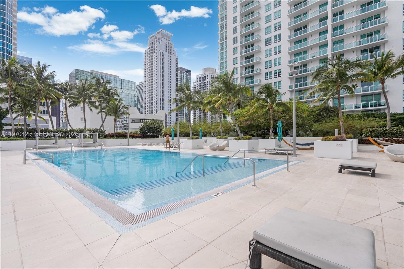 951 Brickell Ave # 3607, Miami FL 33131 — 35
