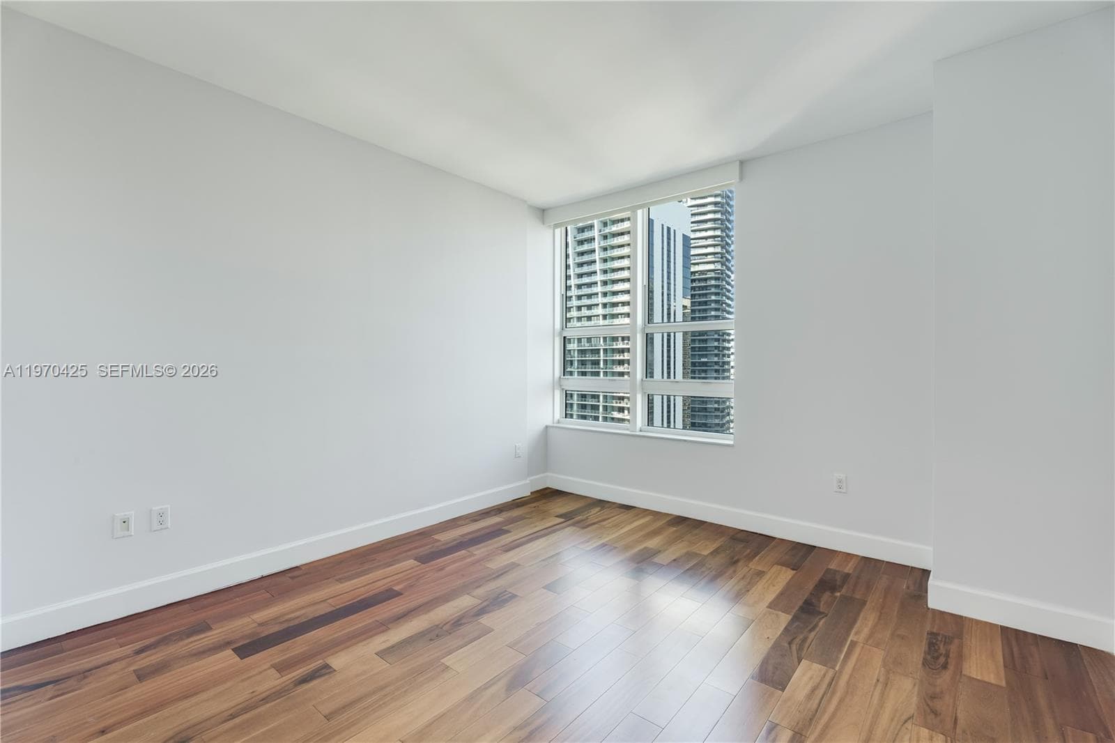 951 Brickell Ave # 3607, Miami FL 33131 — 31