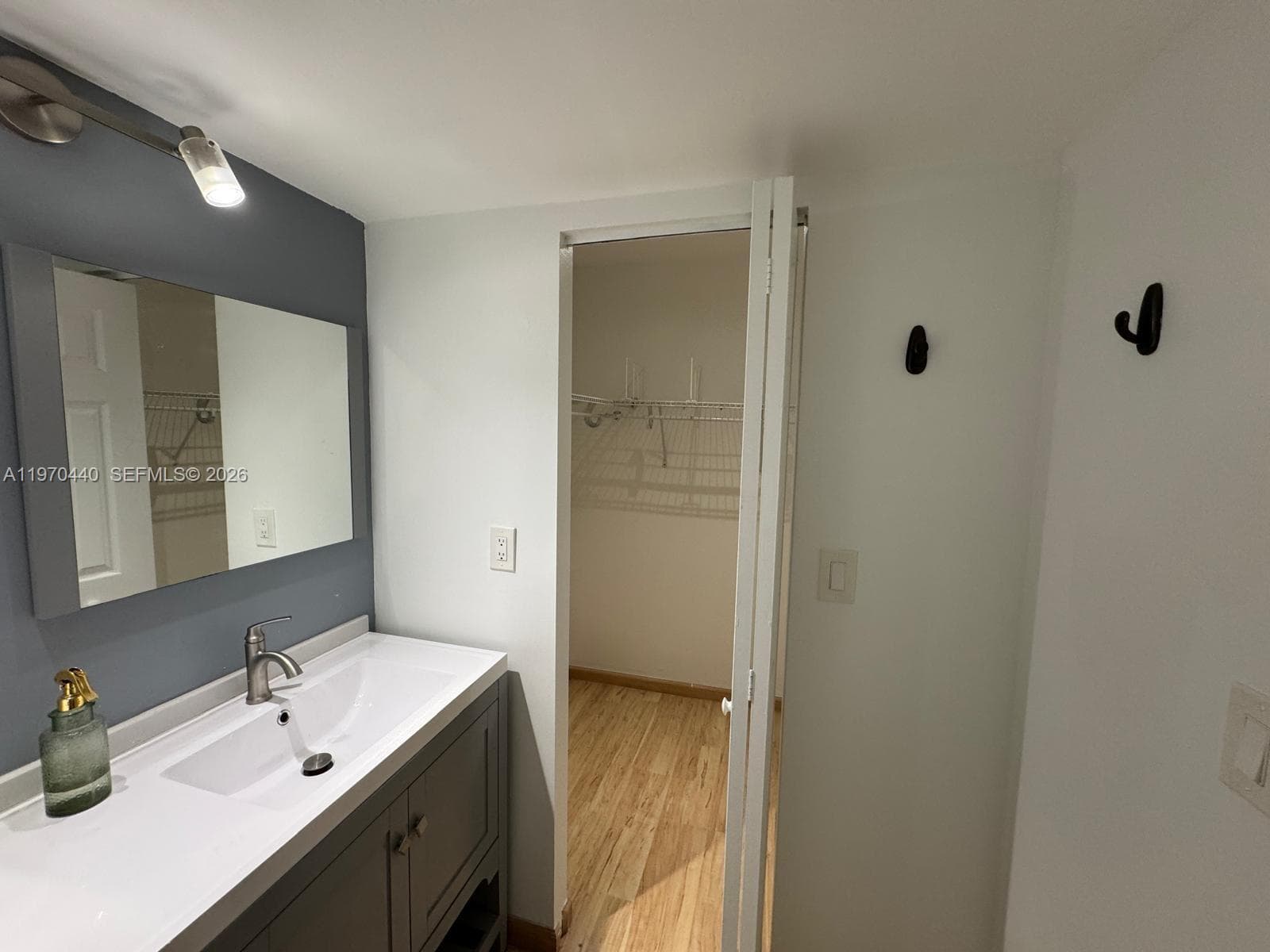 20381 NE 30th Ave # 7, Aventura FL 33180 — 27
