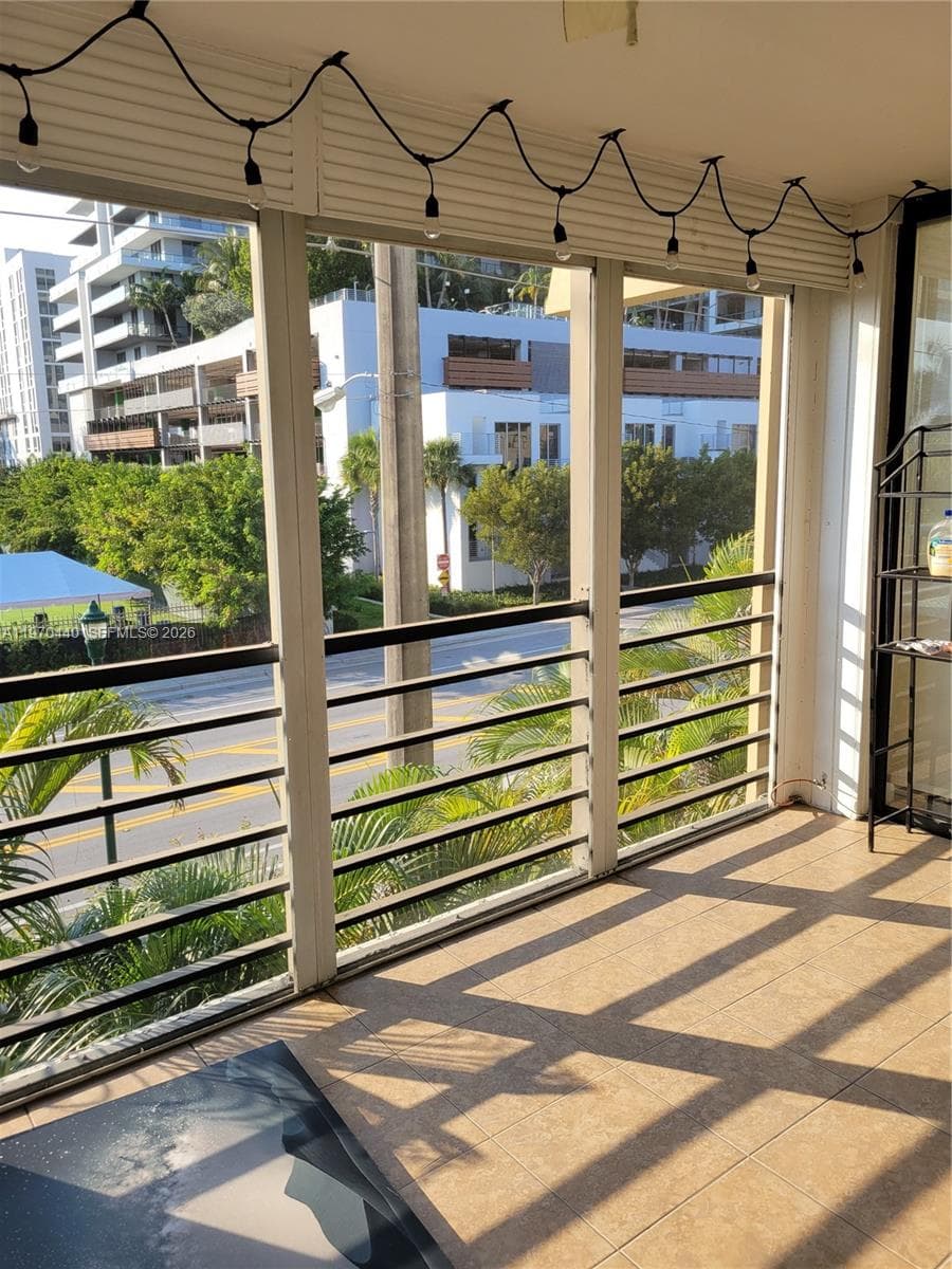 20381 NE 30th Ave # 7, Aventura FL 33180 — 16