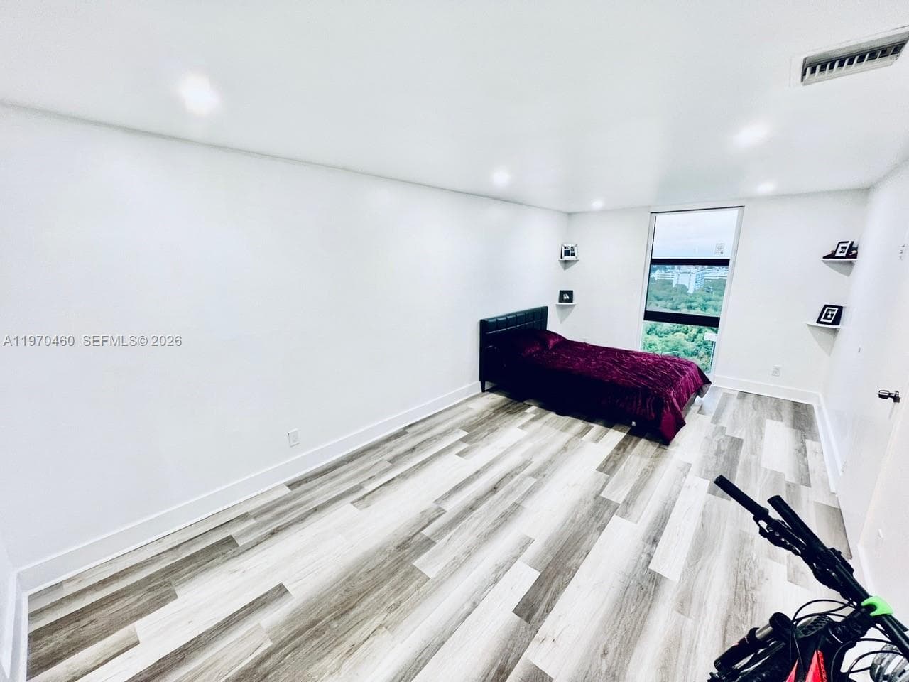 13499 Biscayne Blvd, North Miami FL 33181 — 30