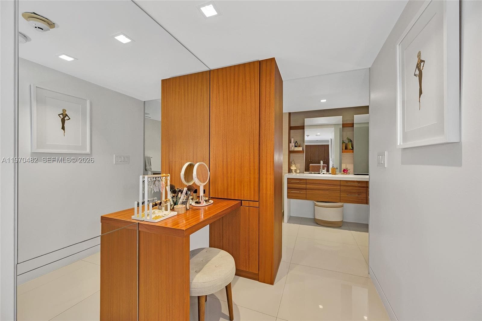 199 Ocean Lane Dr # 401, Key Biscayne FL 33149 — 19