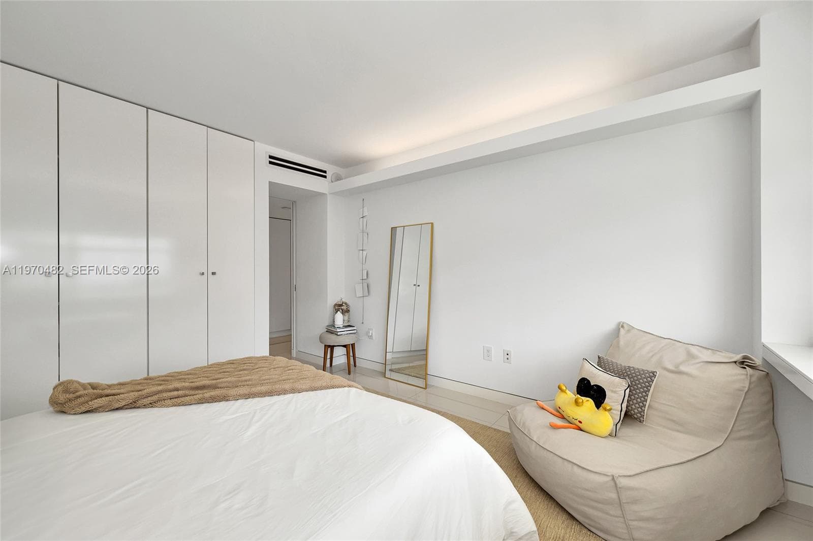 199 Ocean Lane Dr # 401, Key Biscayne FL 33149 — 25