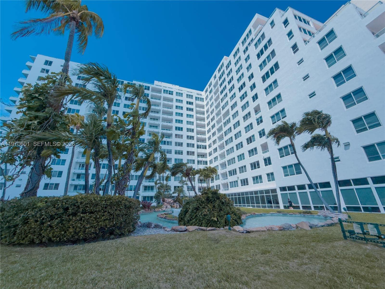 5005 Collins Ave # 825, Miami Beach FL 33140 — 2