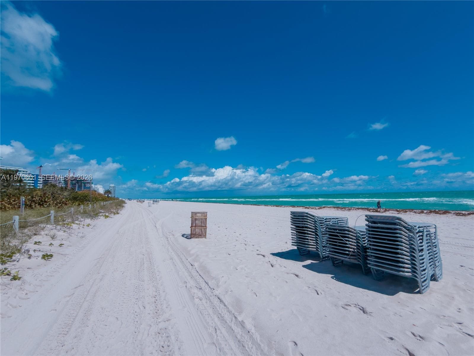 5005 Collins Ave # 825, Miami Beach FL 33140 — 42