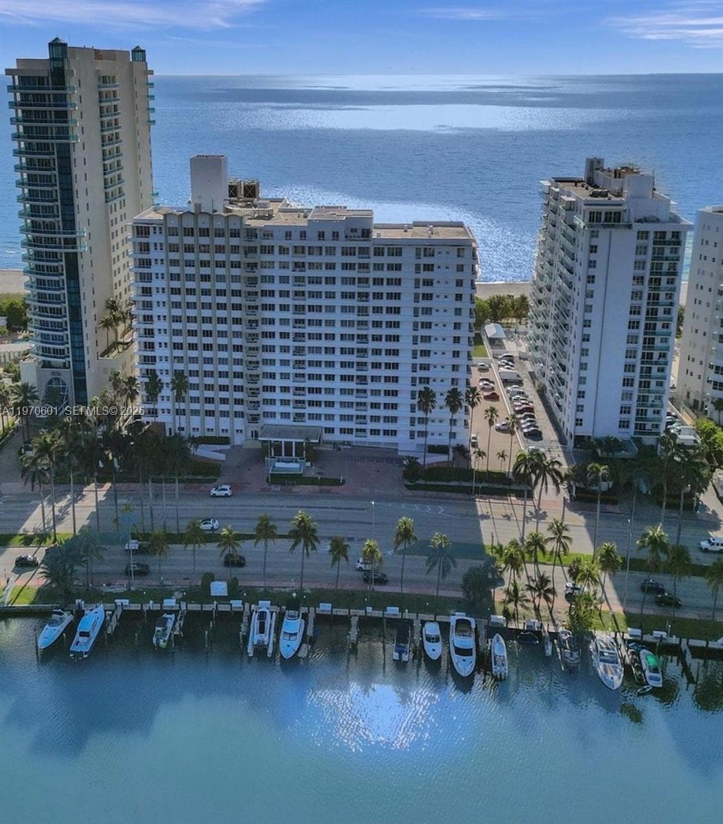 5005 Collins Ave # 825, Miami Beach FL 33140 — 46