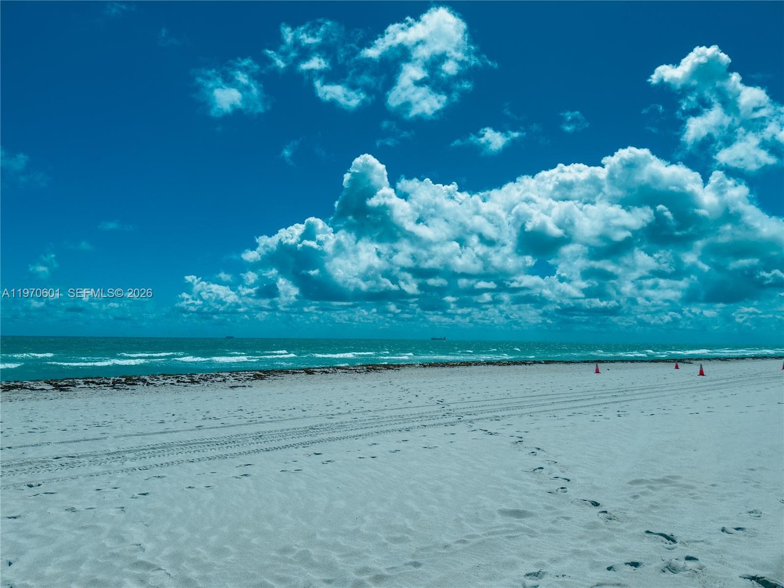 5005 Collins Ave # 825, Miami Beach FL 33140 — 43