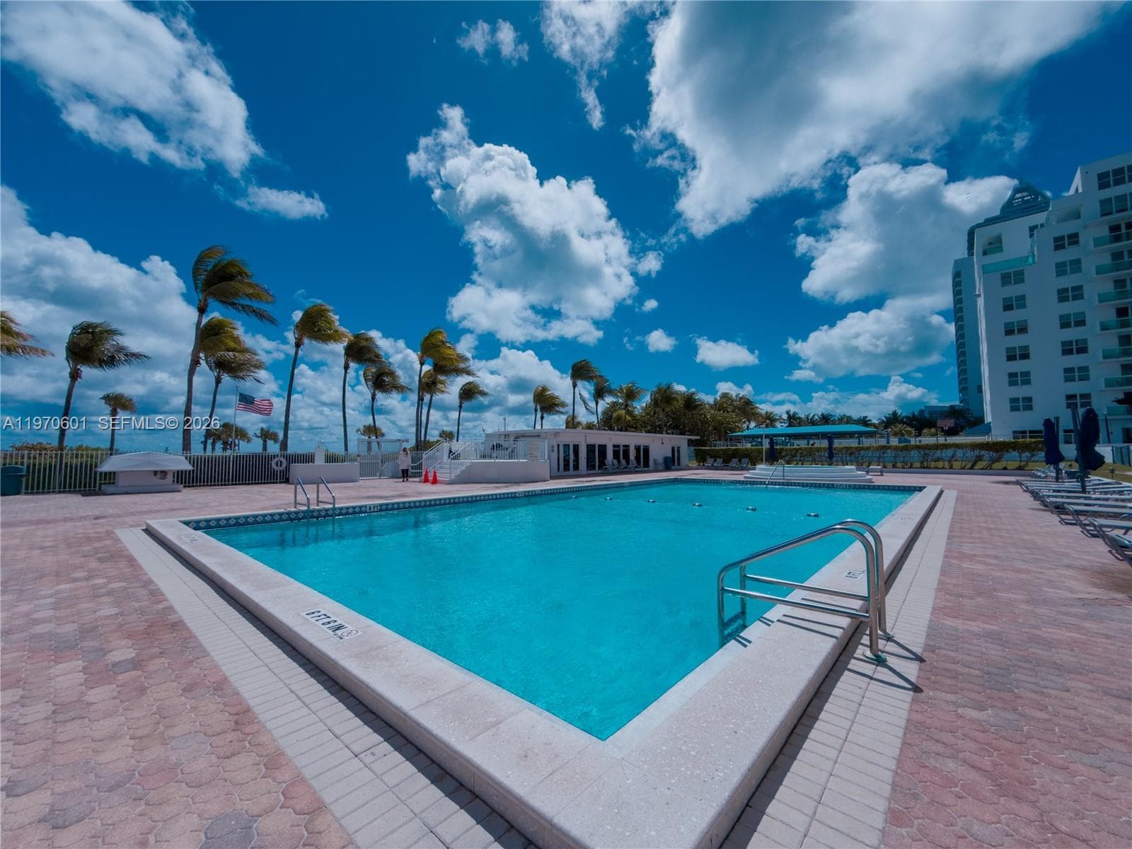 5005 Collins Ave # 825, Miami Beach FL 33140 — 34