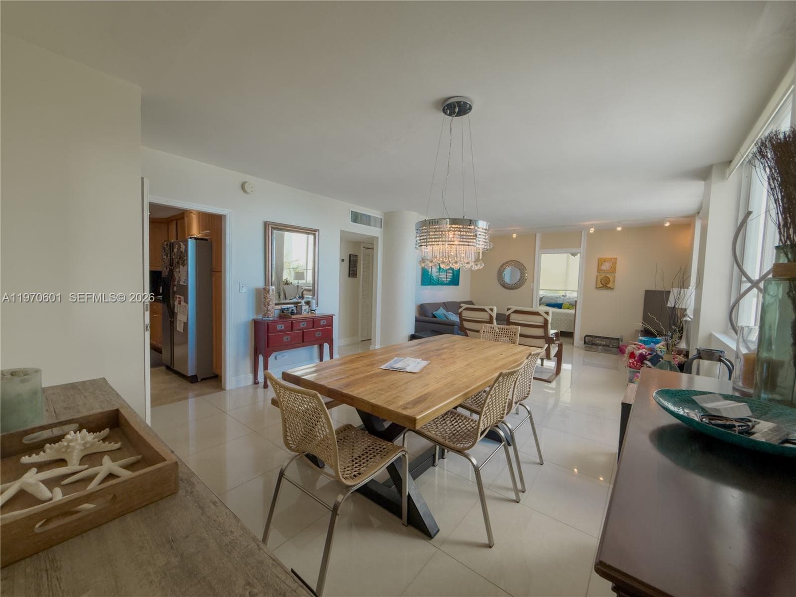 5005 Collins Ave # 825, Miami Beach FL 33140 — 11