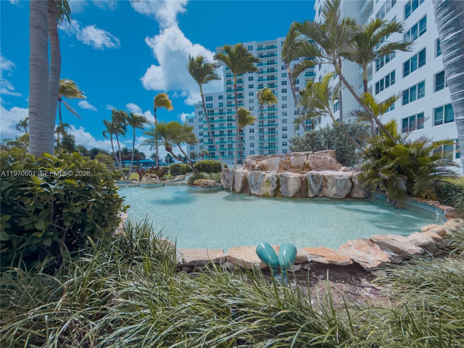 5005 Collins Ave # 825, Miami Beach FL 33140 — 4