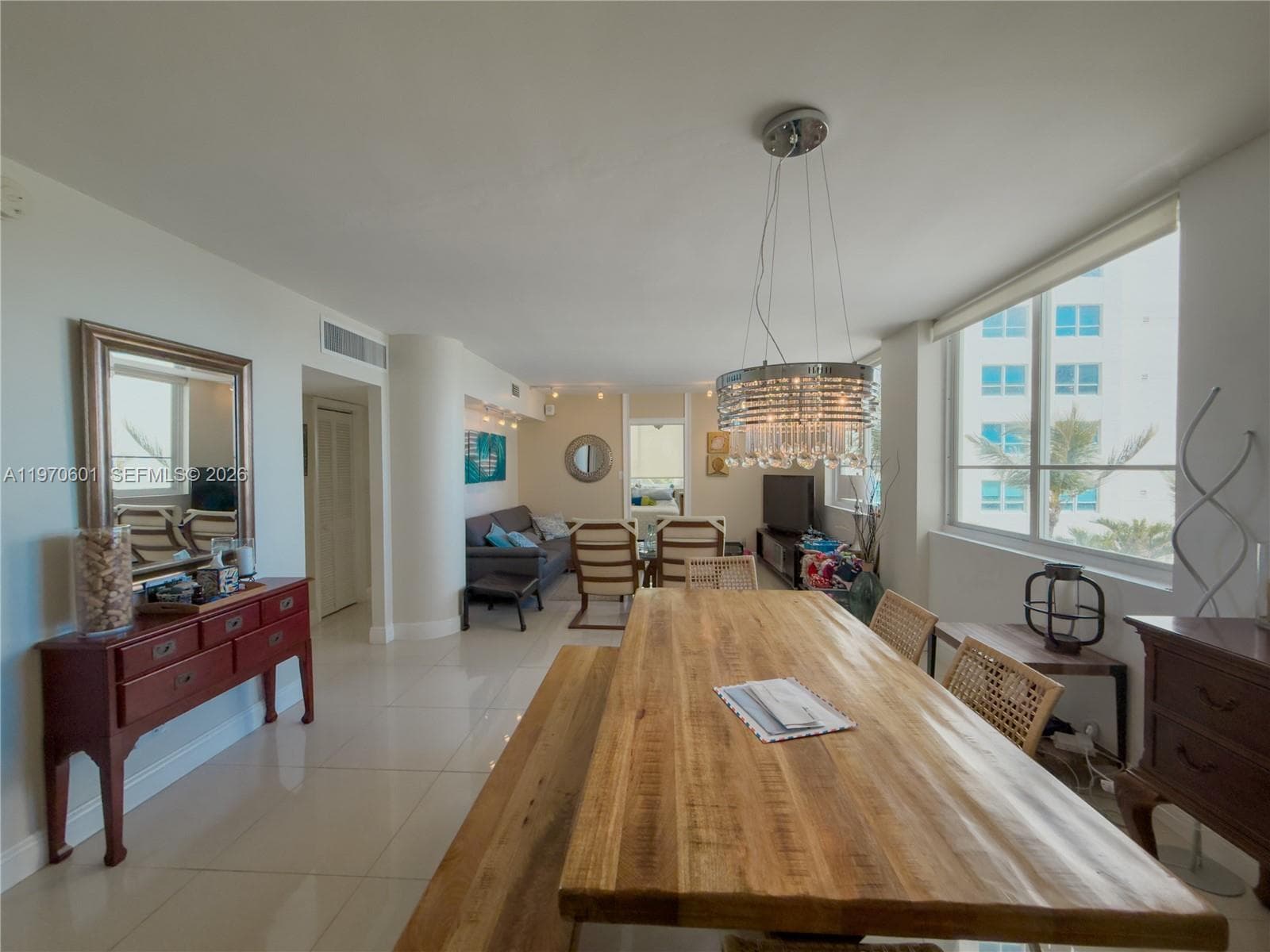 5005 Collins Ave # 825, Miami Beach FL 33140 — 8