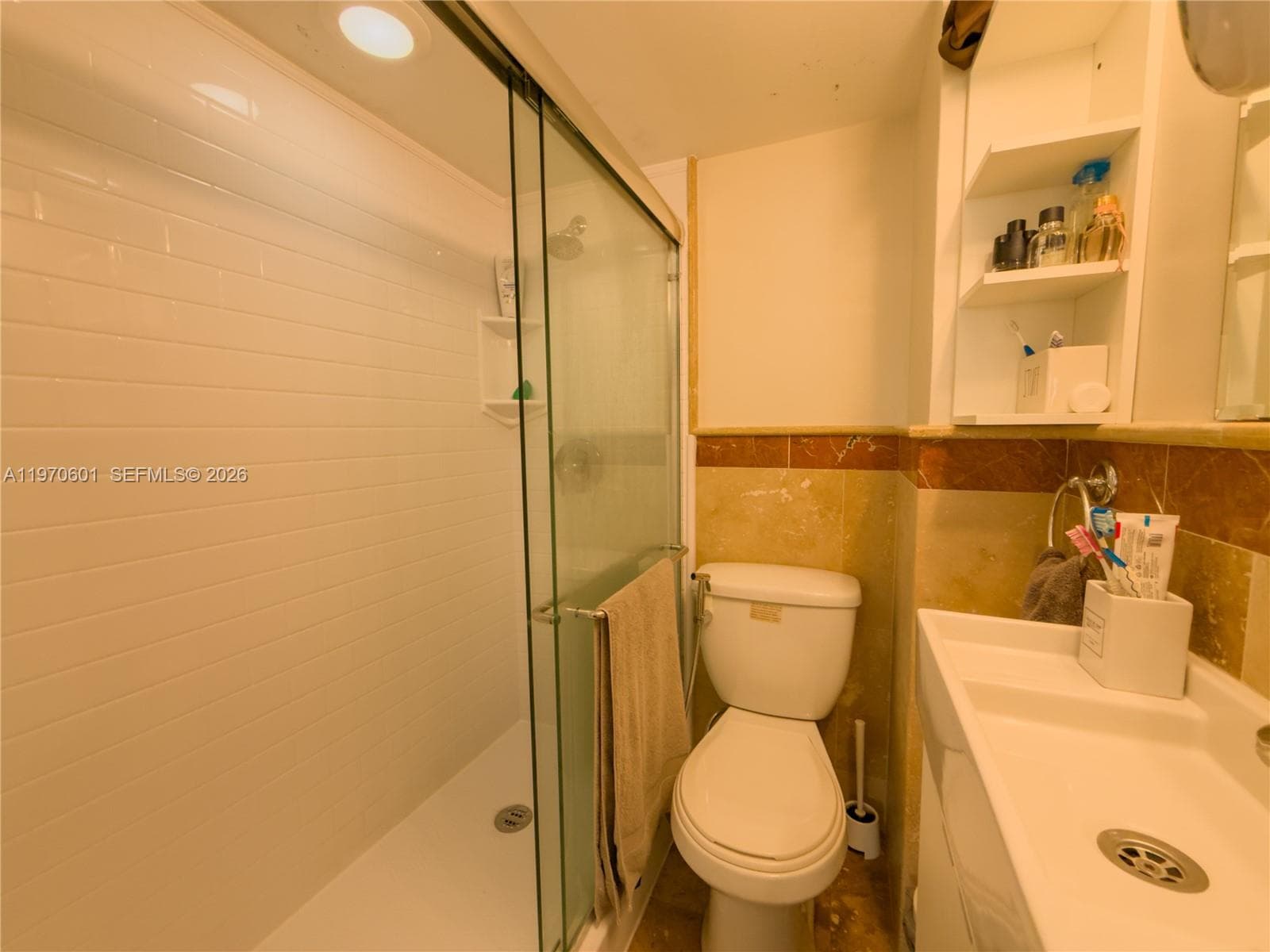 5005 Collins Ave # 825, Miami Beach FL 33140 — 25