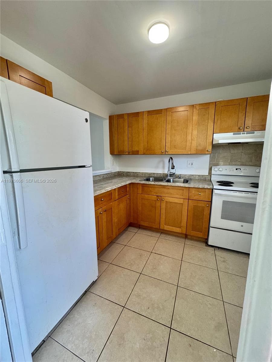 1503 NW 207th St # 240, Miami Gardens FL 33169 — 5