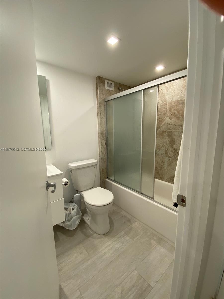 2301 Collins Ave # 338, Miami Beach FL 33139 — 18