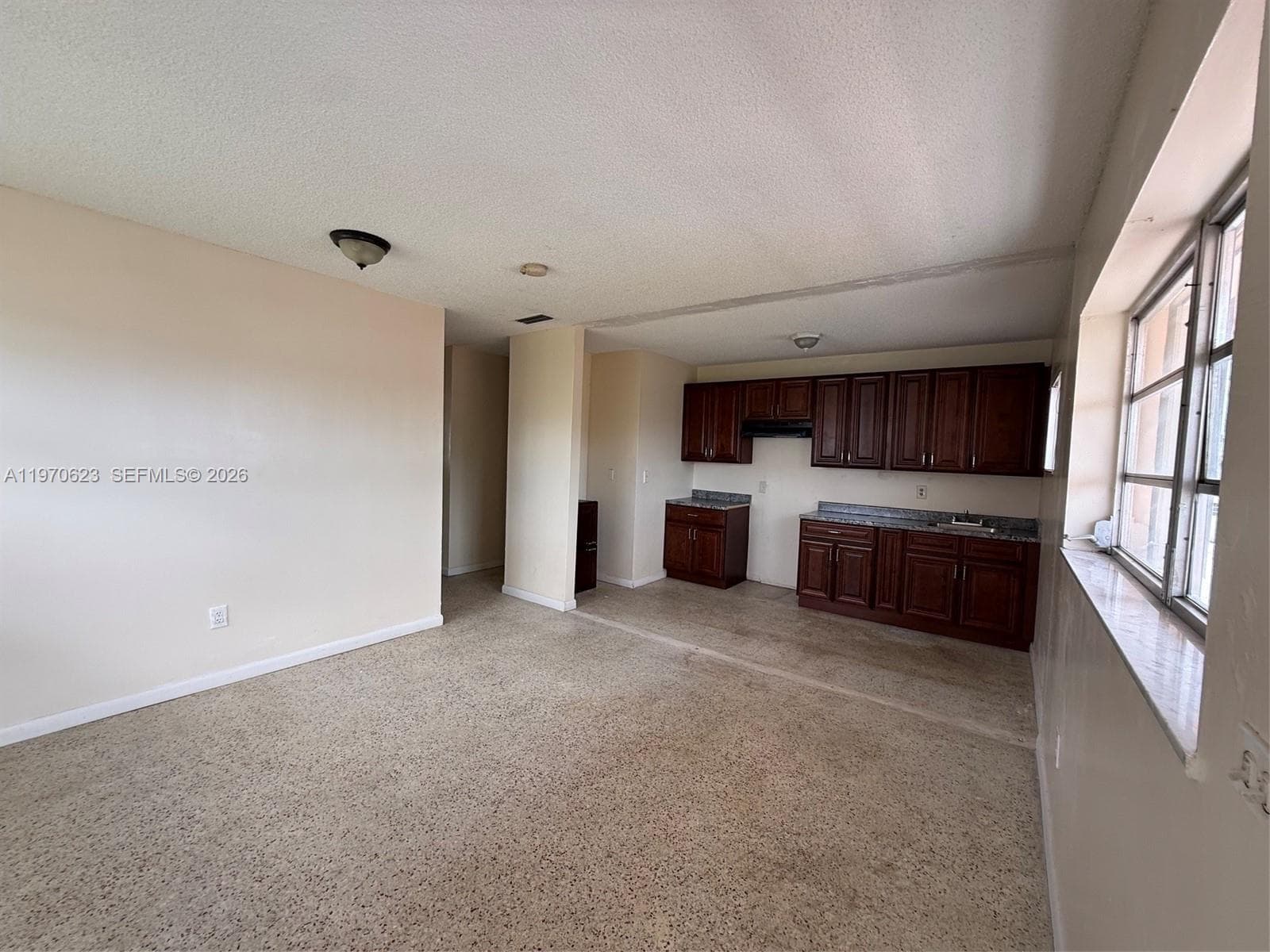 Studio Addn To Town Of Hi, Hialeah, FL — 2