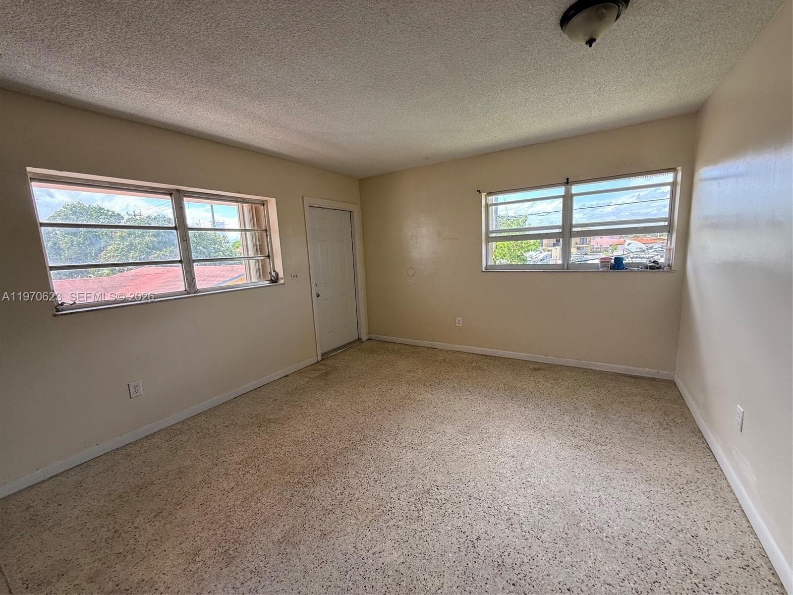 Studio Addn To Town Of Hi, Hialeah, FL — 6